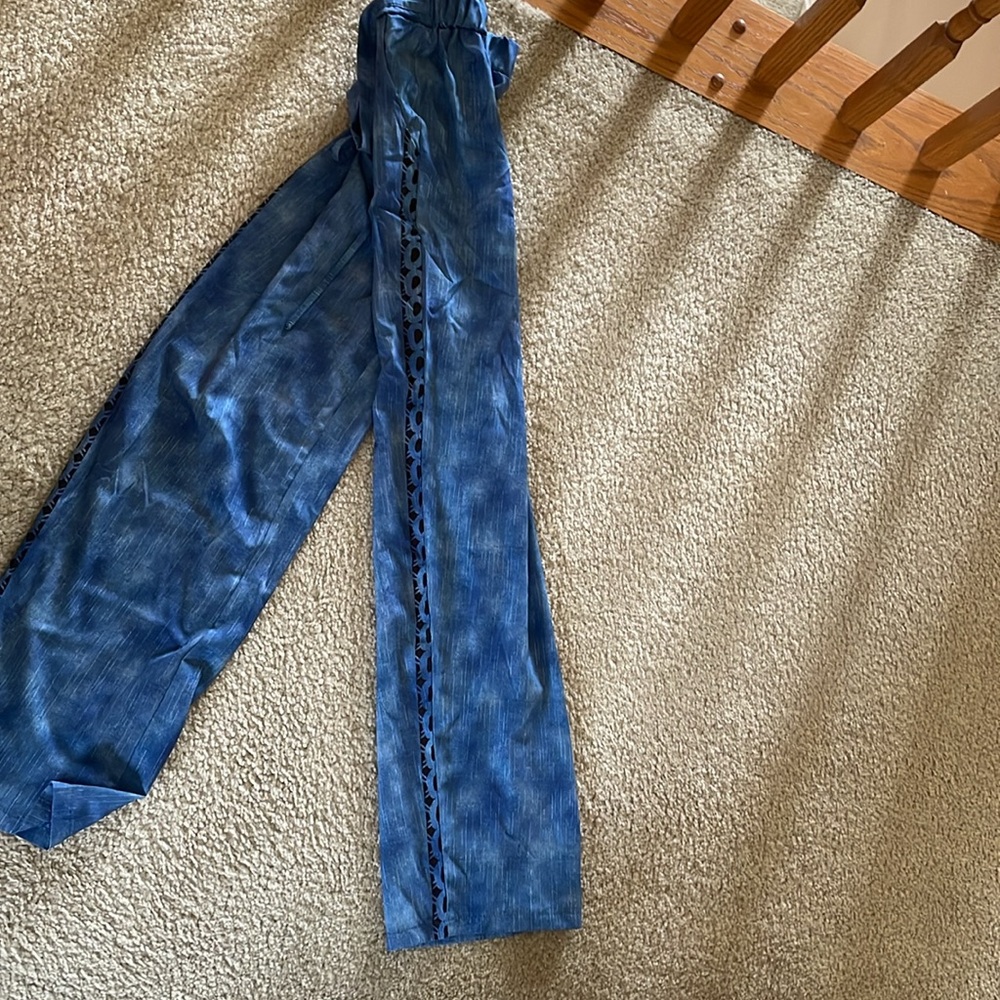 Flowy pants - Picture 3 of 3